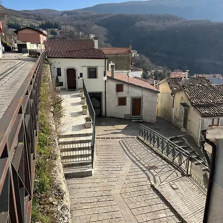 Borgo Izzo *